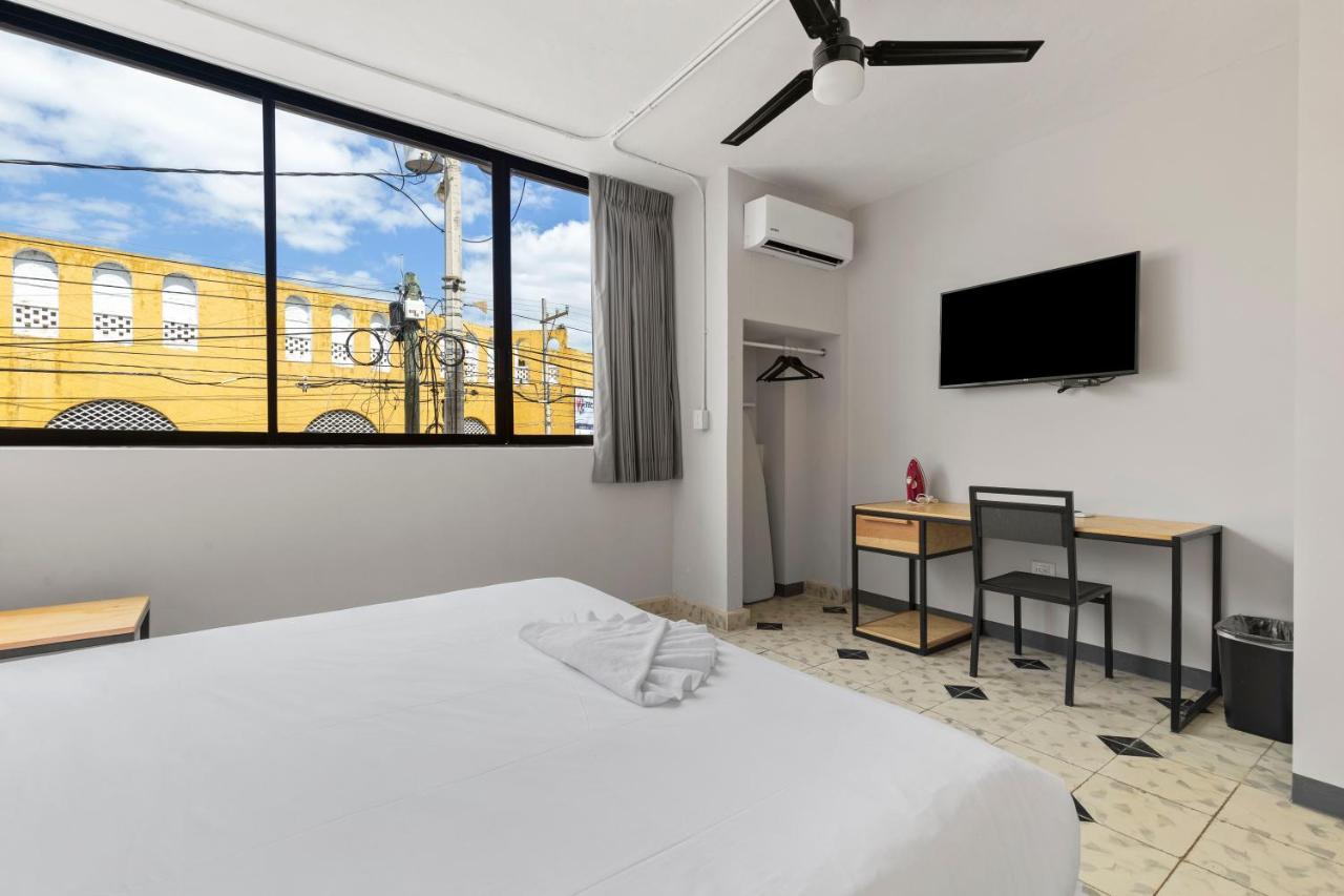 ميريدا Suites Reforma By Homirent المظهر الخارجي الصورة