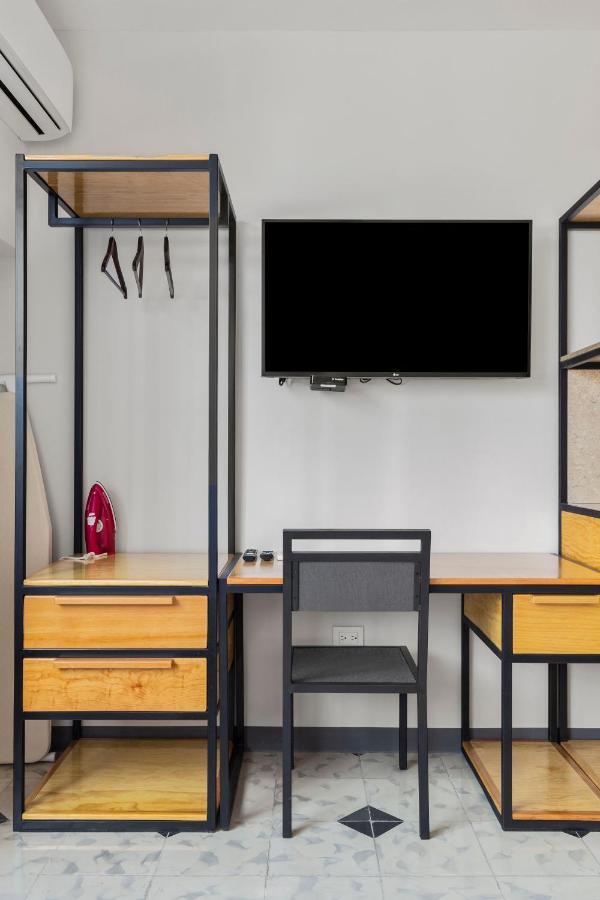 ميريدا Suites Reforma By Homirent المظهر الخارجي الصورة